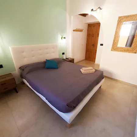 North Sardinia Retreats - Millelire Guest house